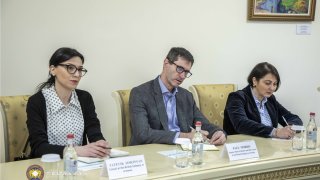 Представители посольства Соединенного Королевства Великобритании и Северной Ирландии в Армении посетили Следственный комитет Армении (фото)
